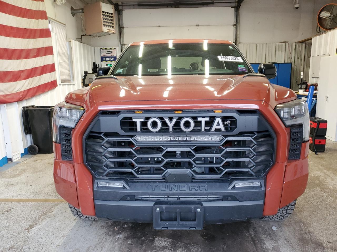 2024 TOYOTA TUNDRA CREWMAX LIMITED photo 9
