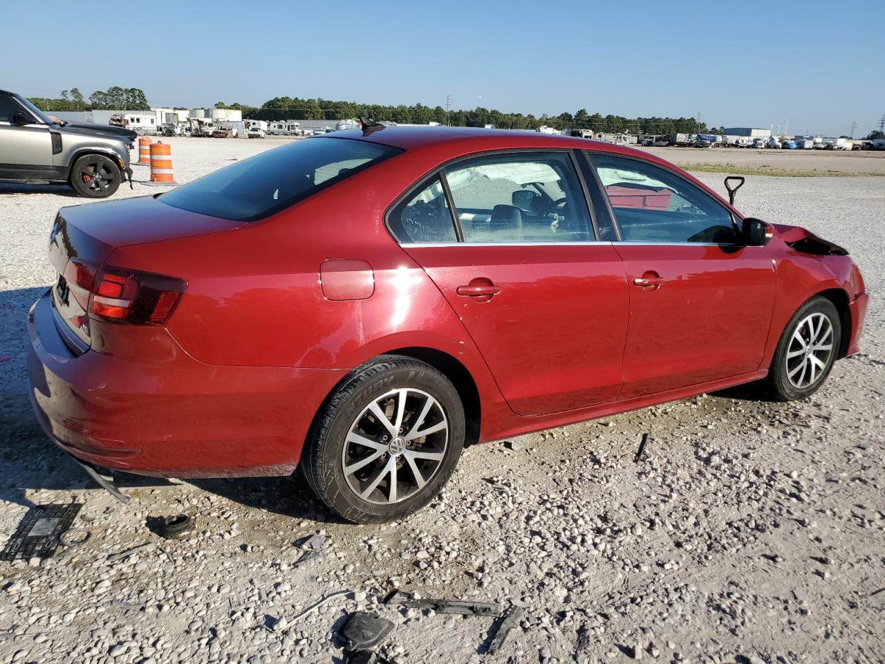 2017 VOLKSWAGEN JETTA SE photo 3