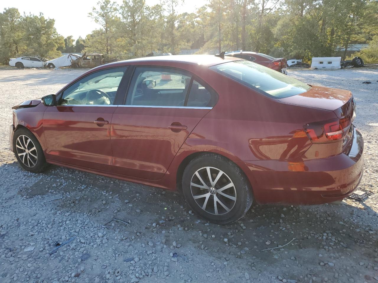 2017 VOLKSWAGEN JETTA SE photo 2
