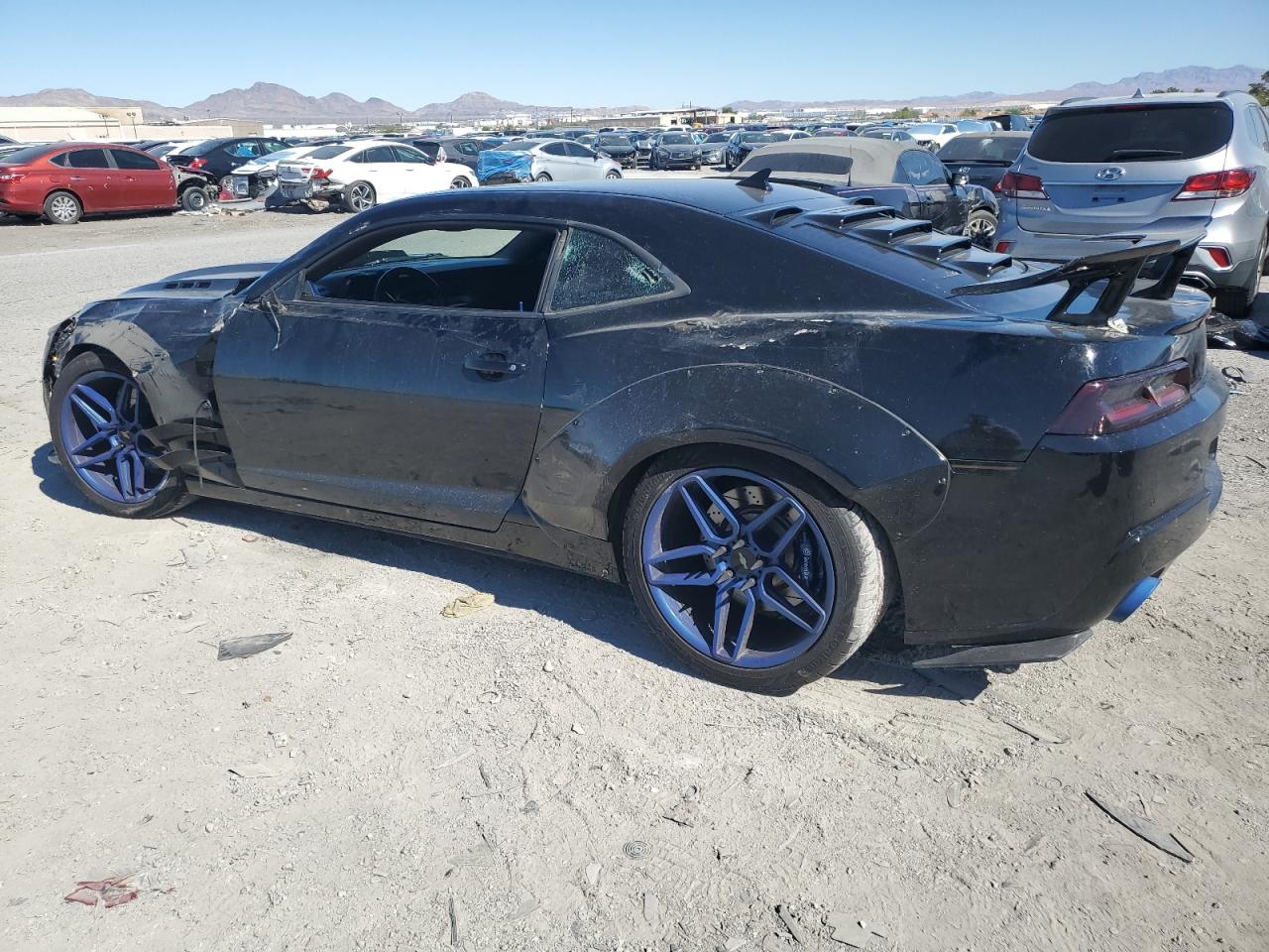 2015 CHEVROLET CAMARO SS photo 2