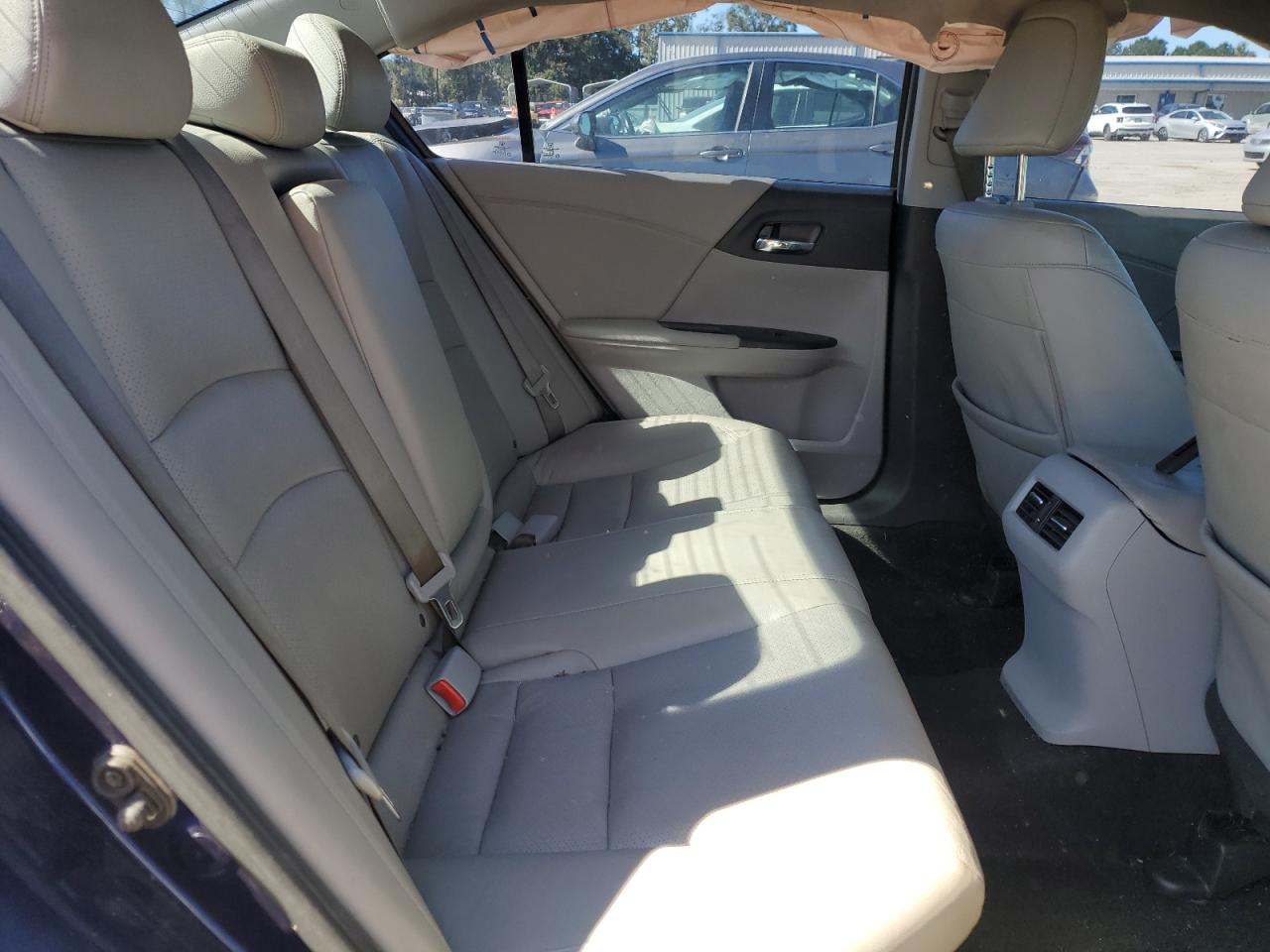 2015 HONDA ACCORD photo 10