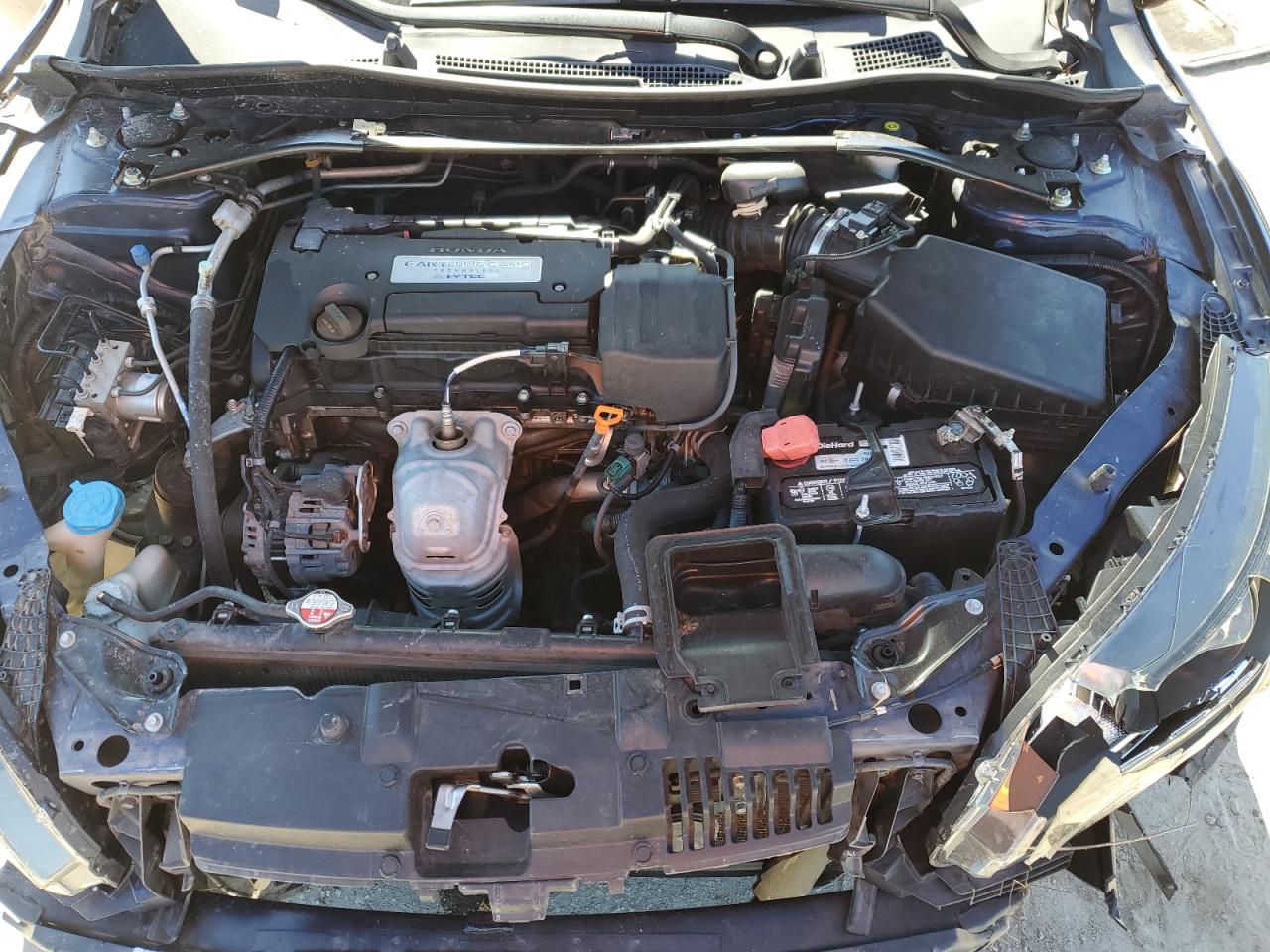 2015 HONDA ACCORD photo 11