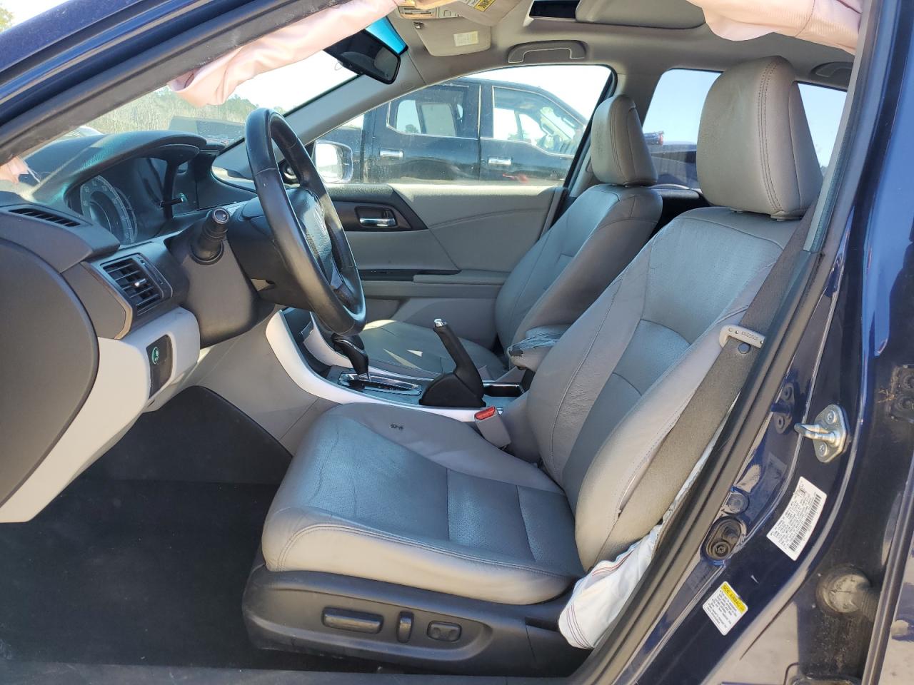 2015 HONDA ACCORD photo 7