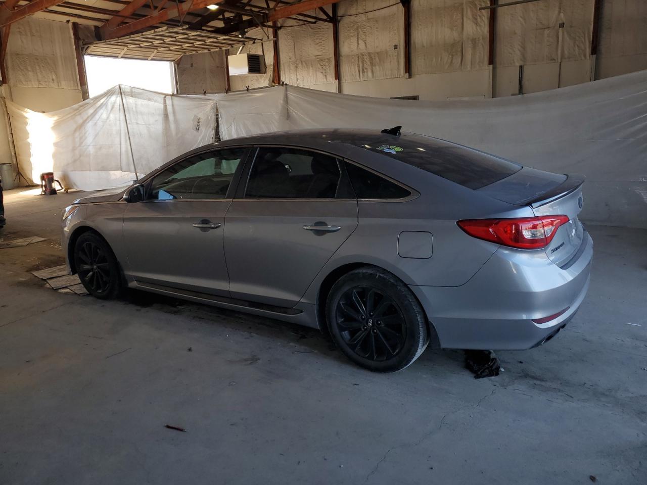2015 HYUNDAI SONATA SPORT photo 2