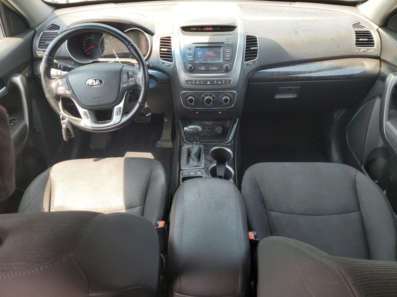 2015 KIA SORENTO LX photo 15