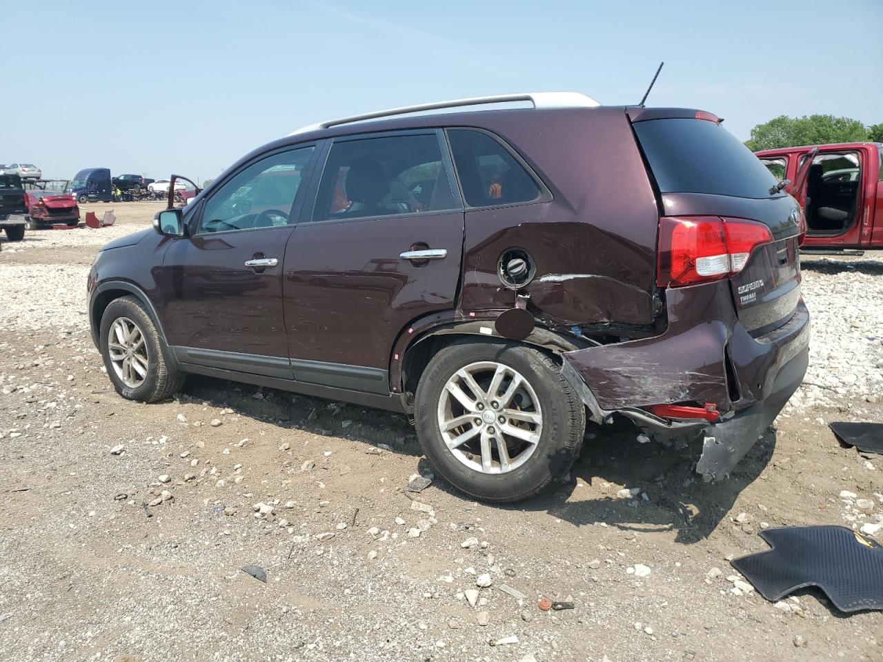 2015 KIA SORENTO LX photo 3