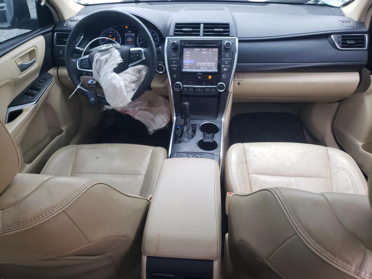 2017 TOYOTA CAMRY LE photo 22