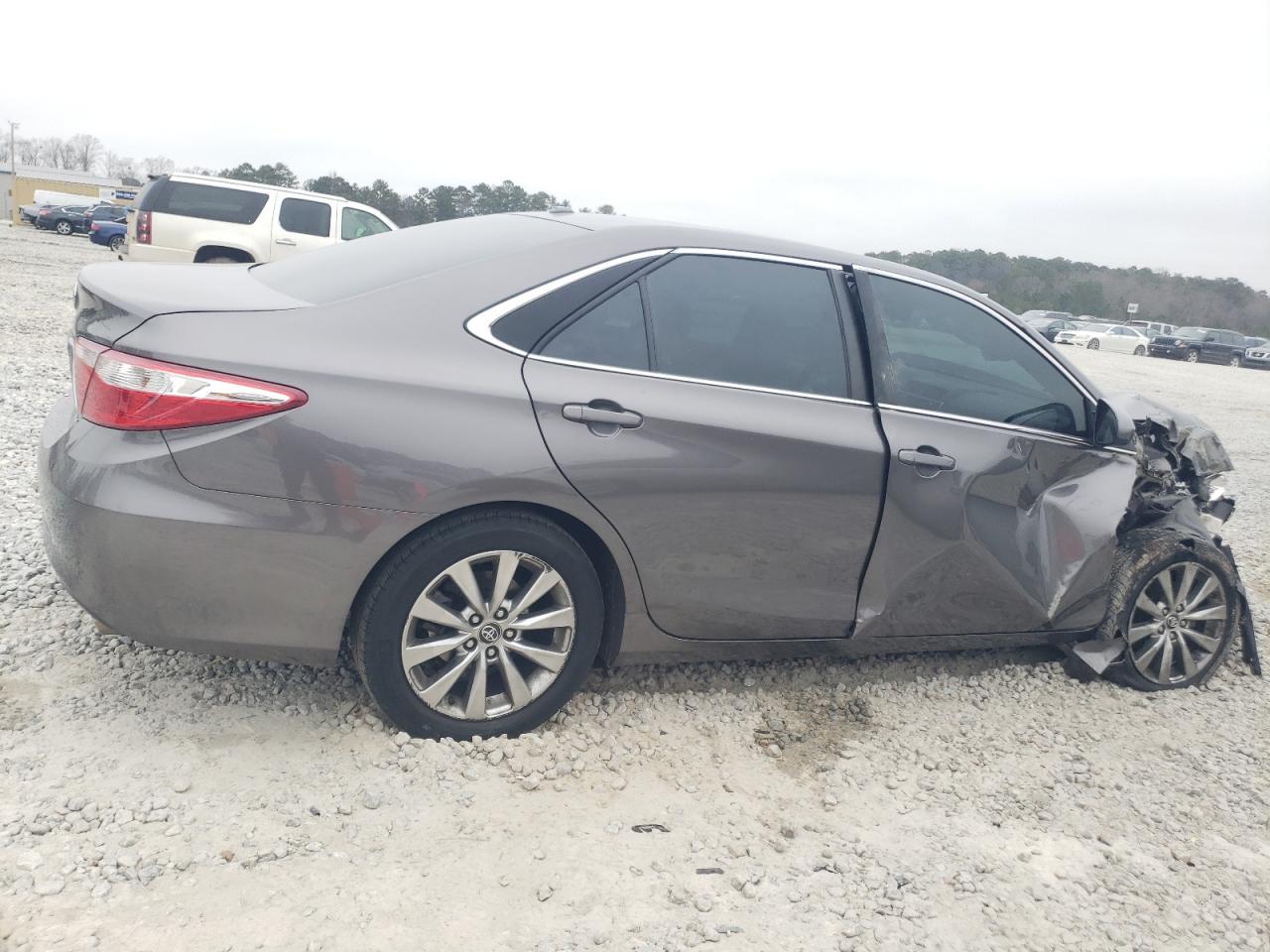2017 TOYOTA CAMRY LE photo 7