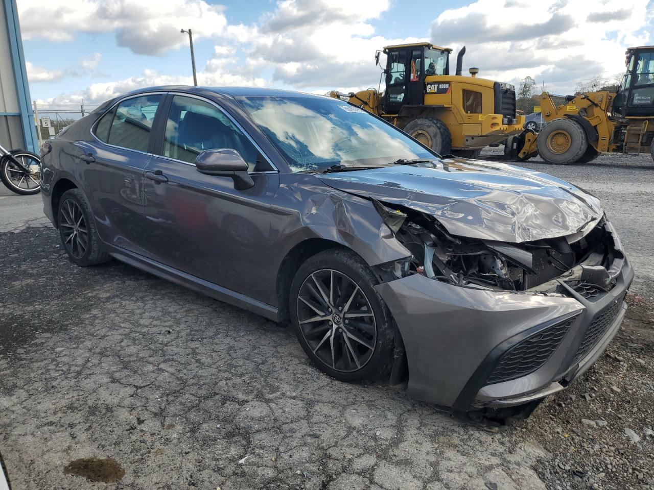 2021 TOYOTA CAMRY SE photo 7