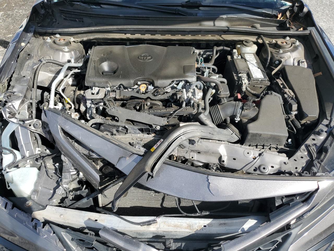 2021 TOYOTA CAMRY SE photo 21