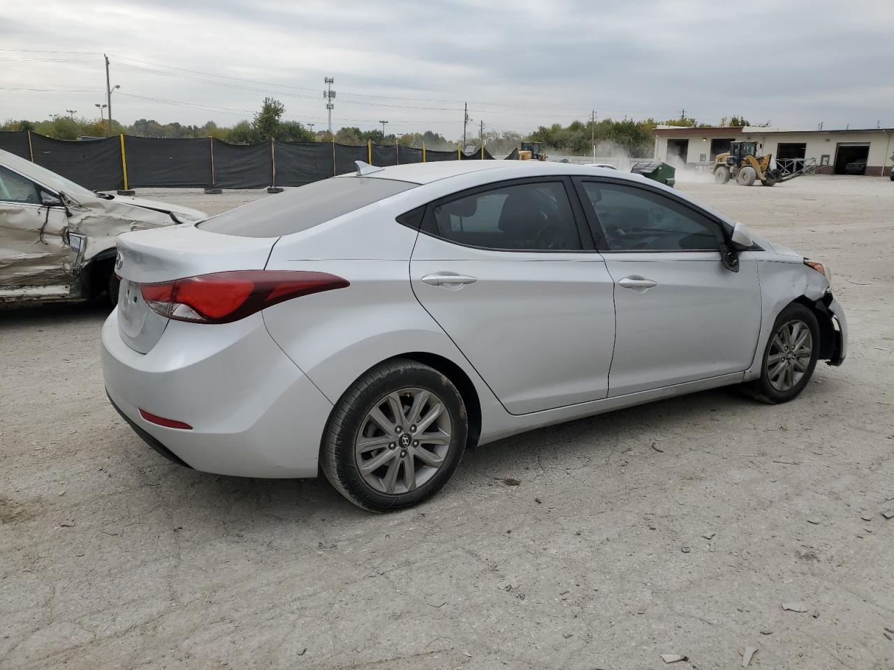 2014 HYUNDAI ELANTRA SE photo 3
