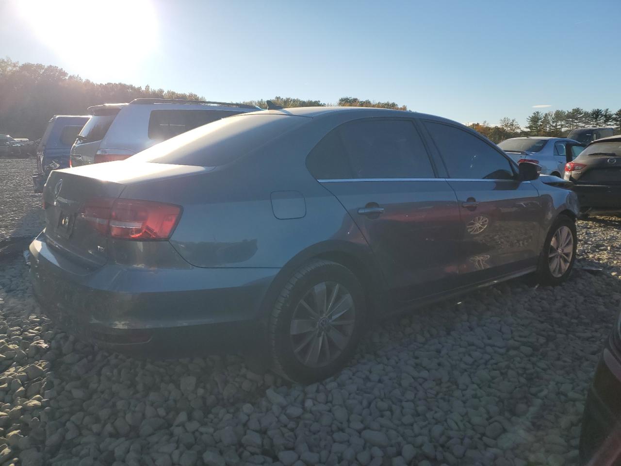 2015 VOLKSWAGEN JETTA SE photo 5