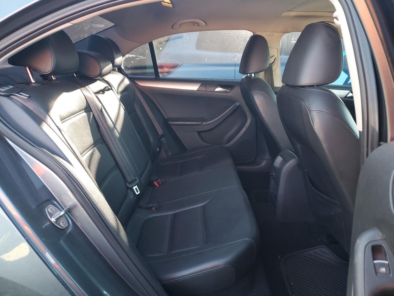 2015 VOLKSWAGEN JETTA SE photo 19