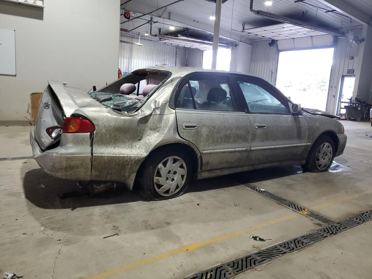2001 TOYOTA COROLLA S photo 5