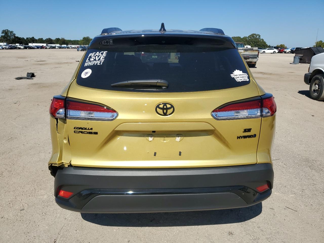 2024 TOYOTA COROLLA CROSS SE photo 6