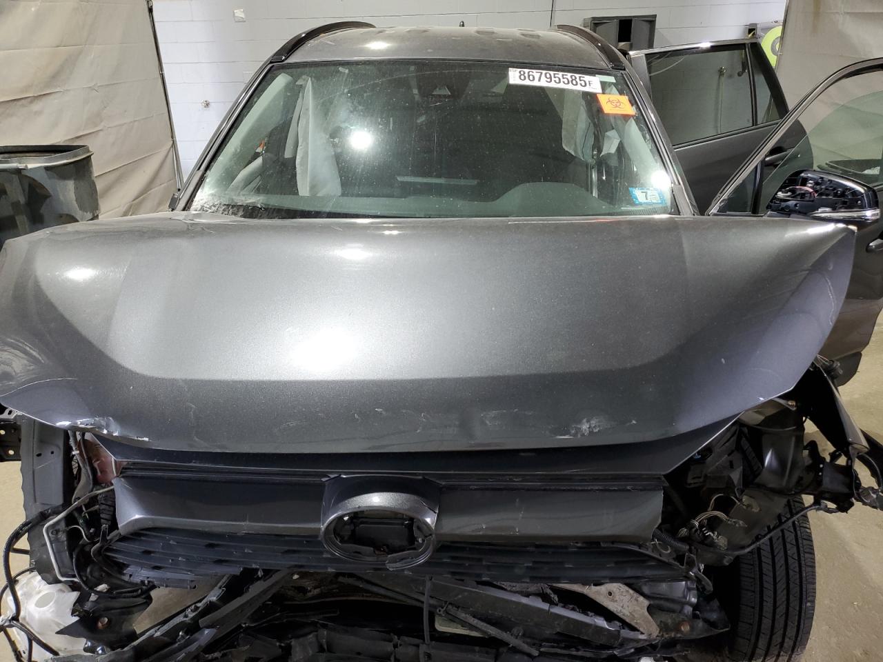 2019 TOYOTA RAV4 LE photo 21