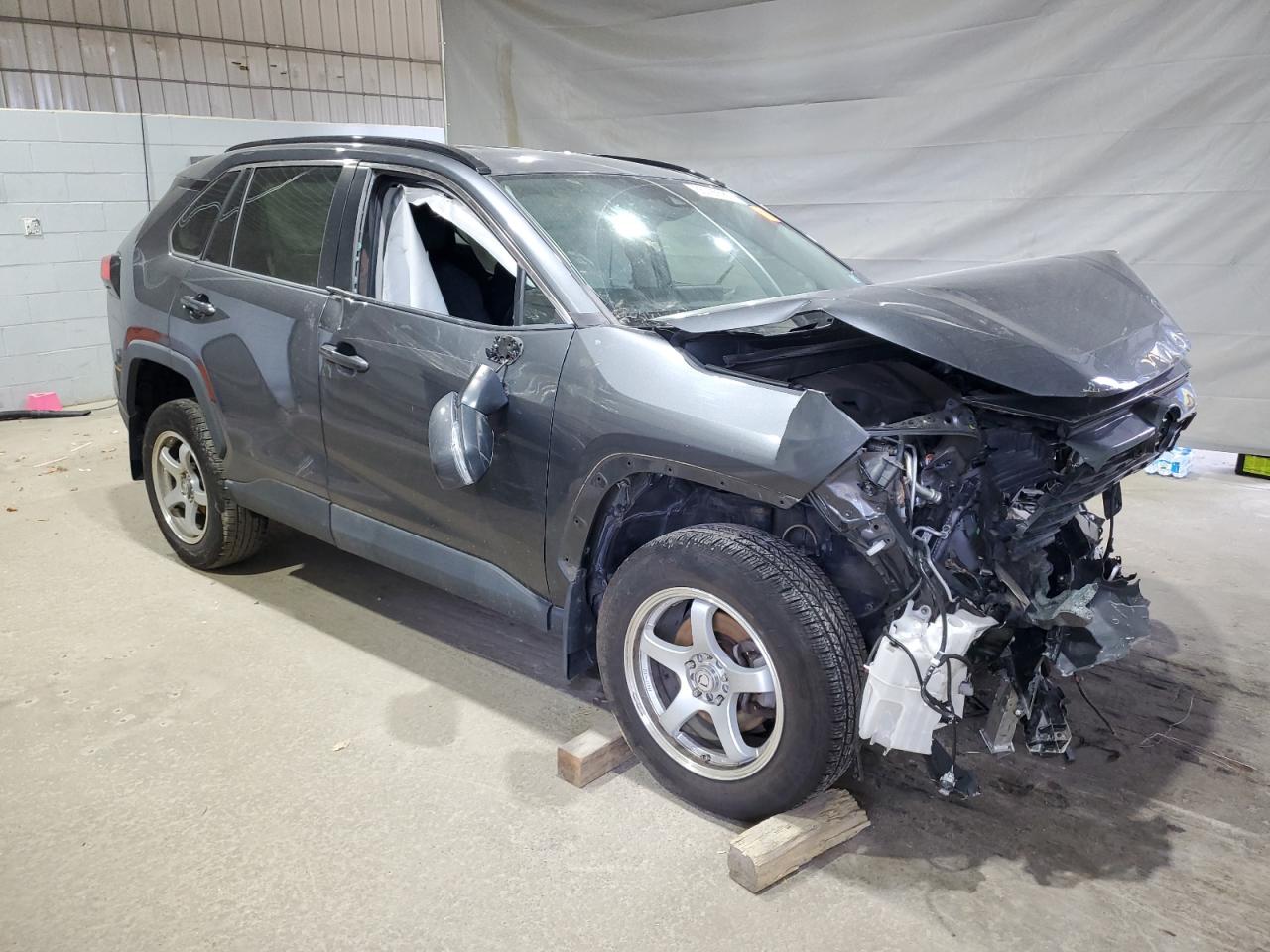 2019 TOYOTA RAV4 LE photo 7