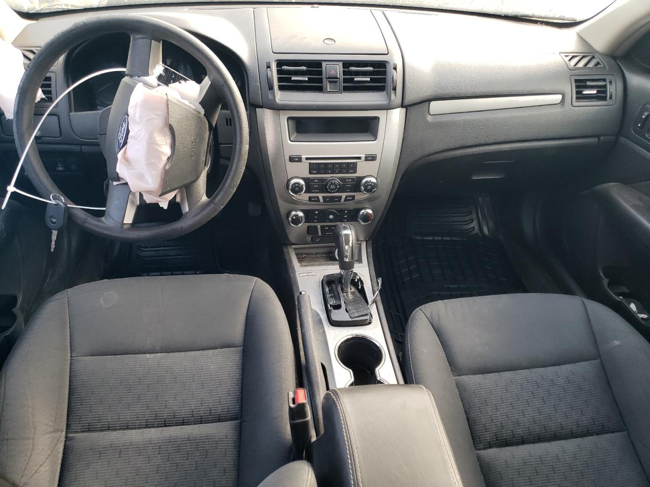 2012 FORD FUSION SE photo 8