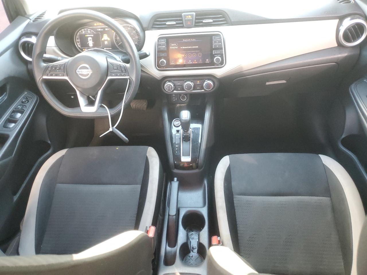 2021 NISSAN VERSA SV photo 15