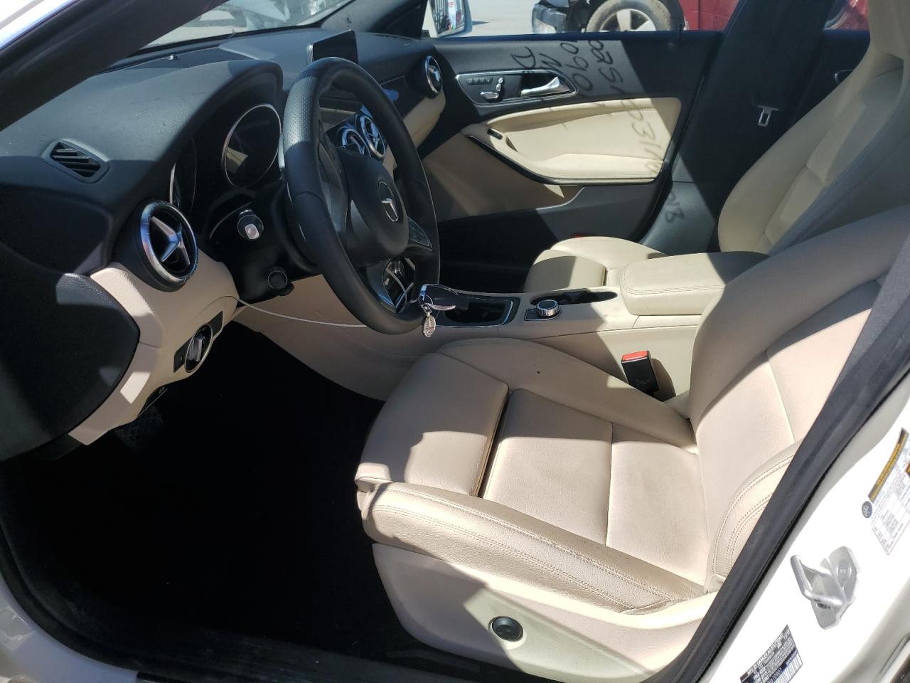 2018 MERCEDES-BENZ CLA 250 photo 13