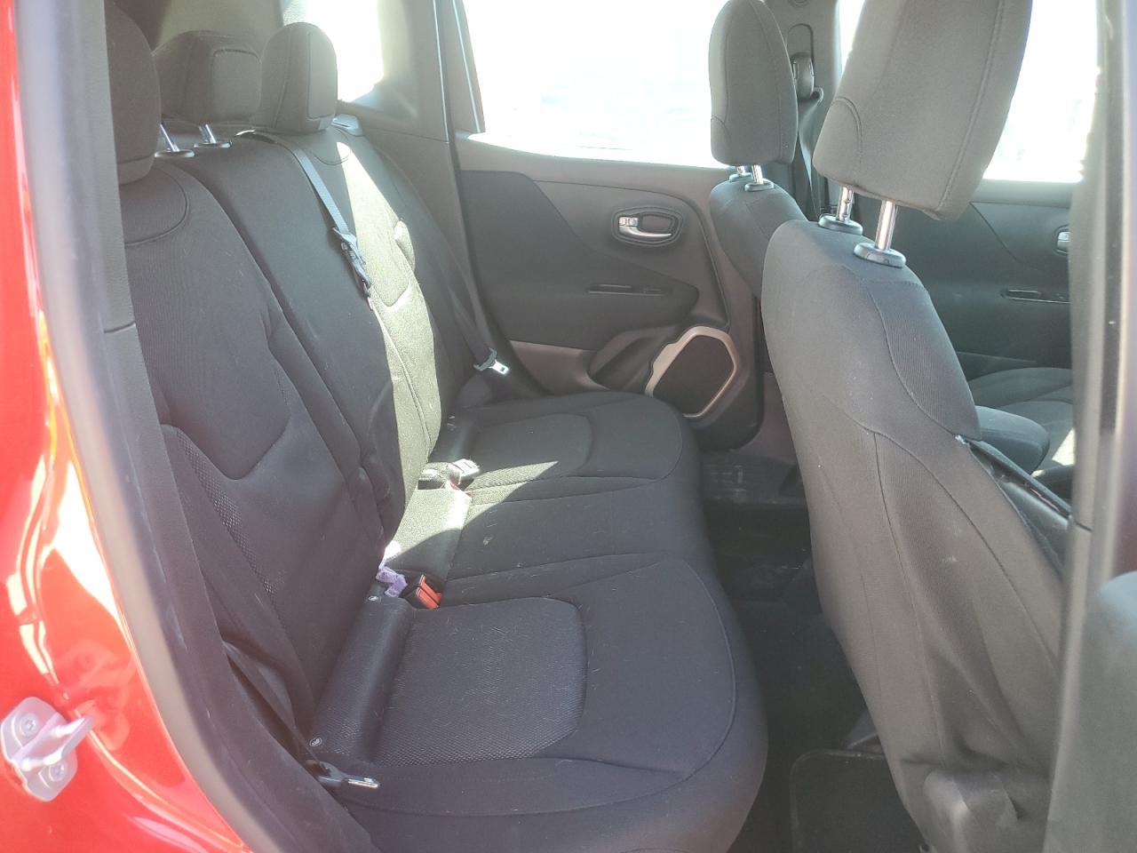 2015 JEEP RENEGADE SPORT photo 19