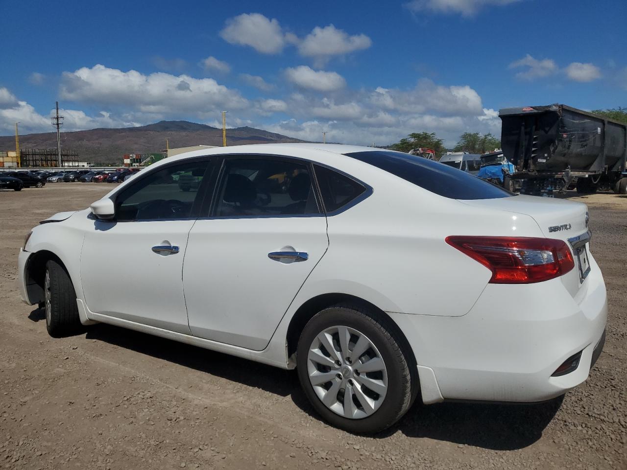 2018 NISSAN SENTRA S photo 2