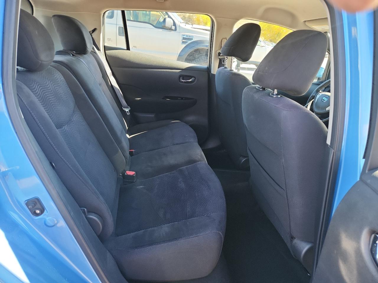 2013 NISSAN LEAF S photo 19