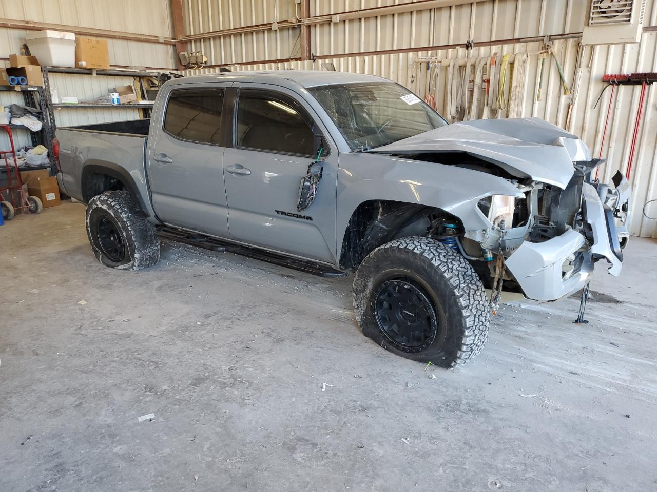 2019 TOYOTA TACOMA DOUBLE CAB photo 4