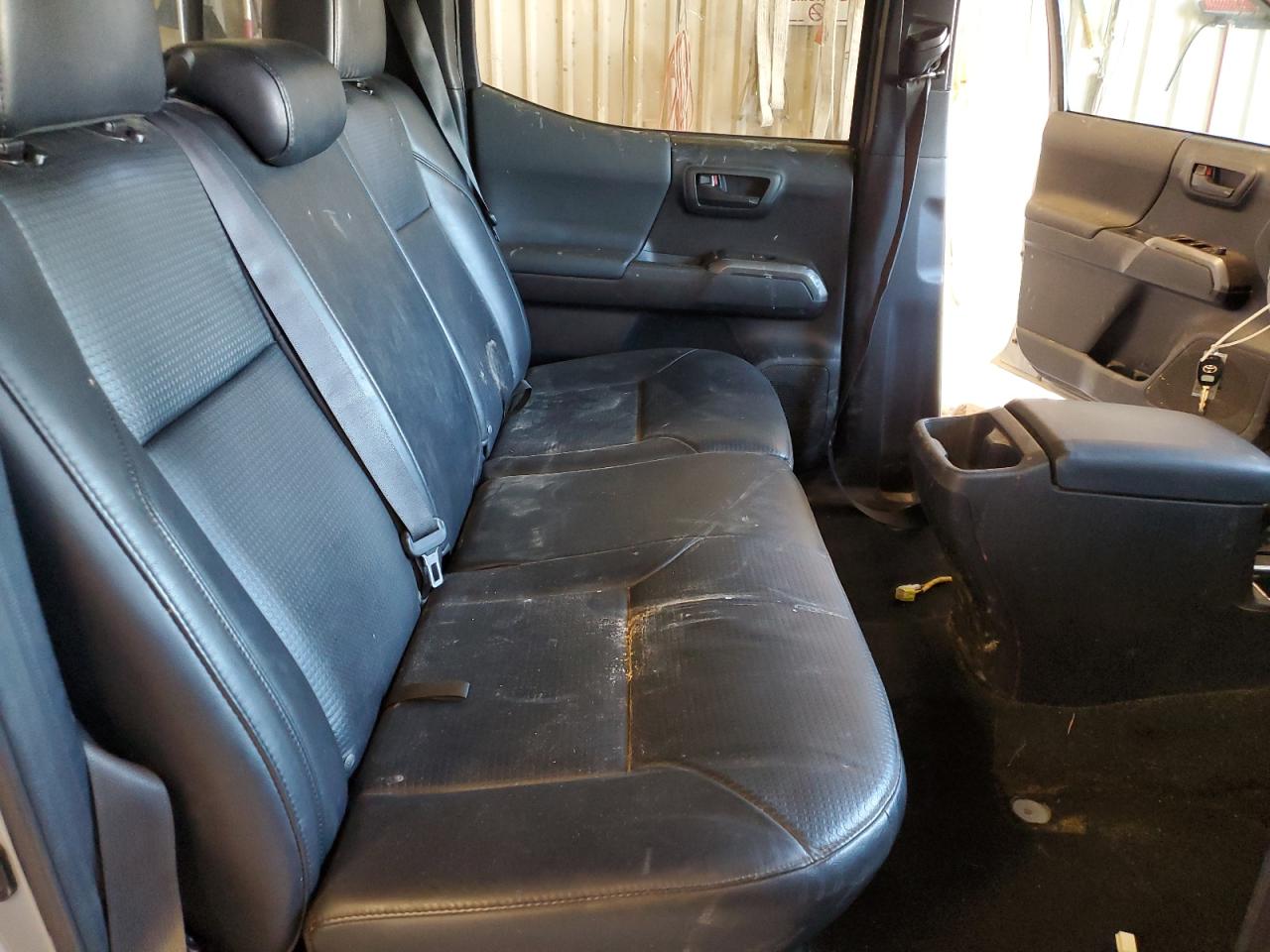 2019 TOYOTA TACOMA DOUBLE CAB photo 10
