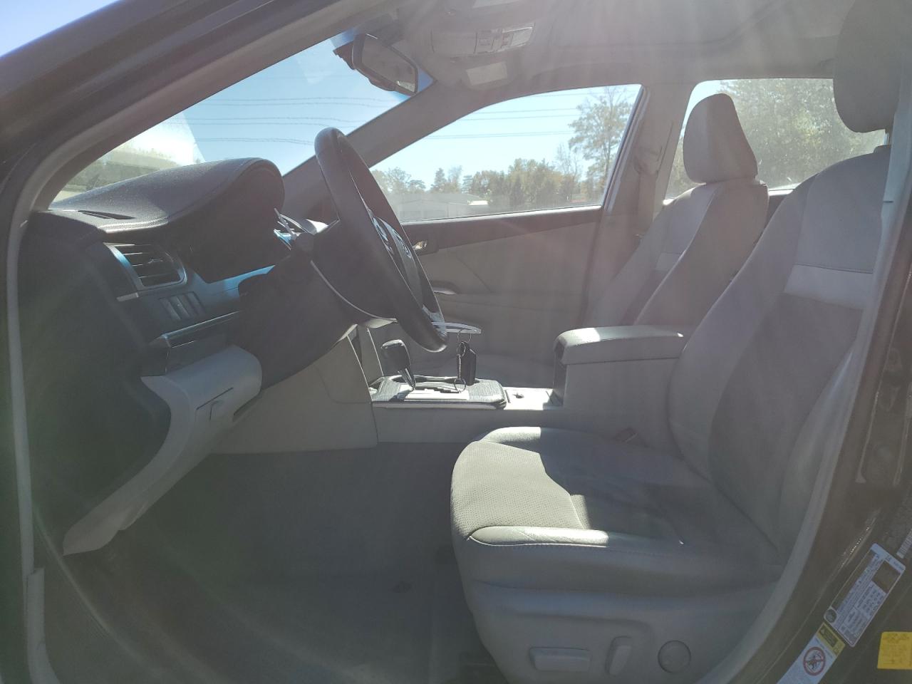 2012 TOYOTA CAMRY photo 7