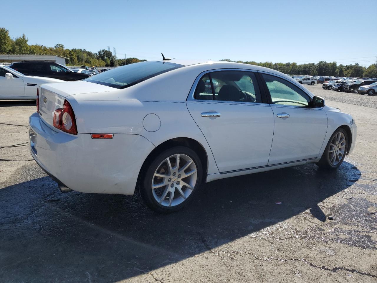 2011 CHEVROLET MALIBU LTZ photo 3