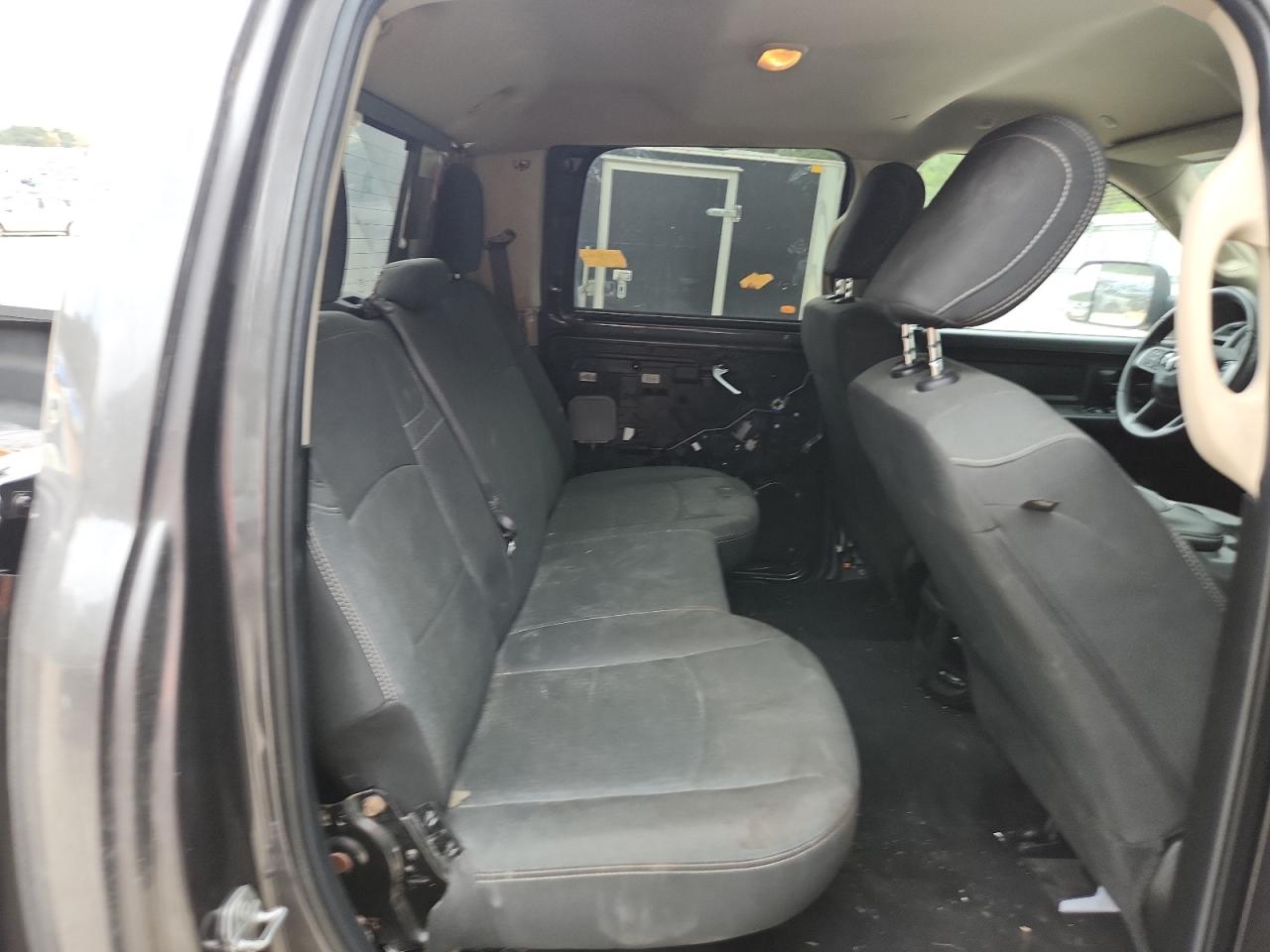 2020 RAM 3500 TRADESMAN photo 19