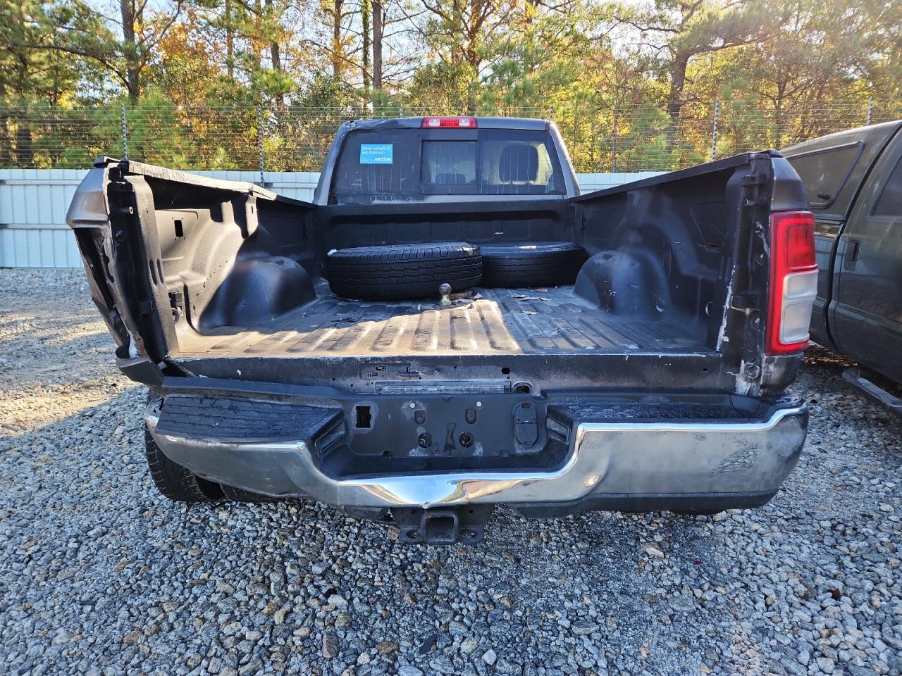 2020 RAM 3500 TRADESMAN photo 11
