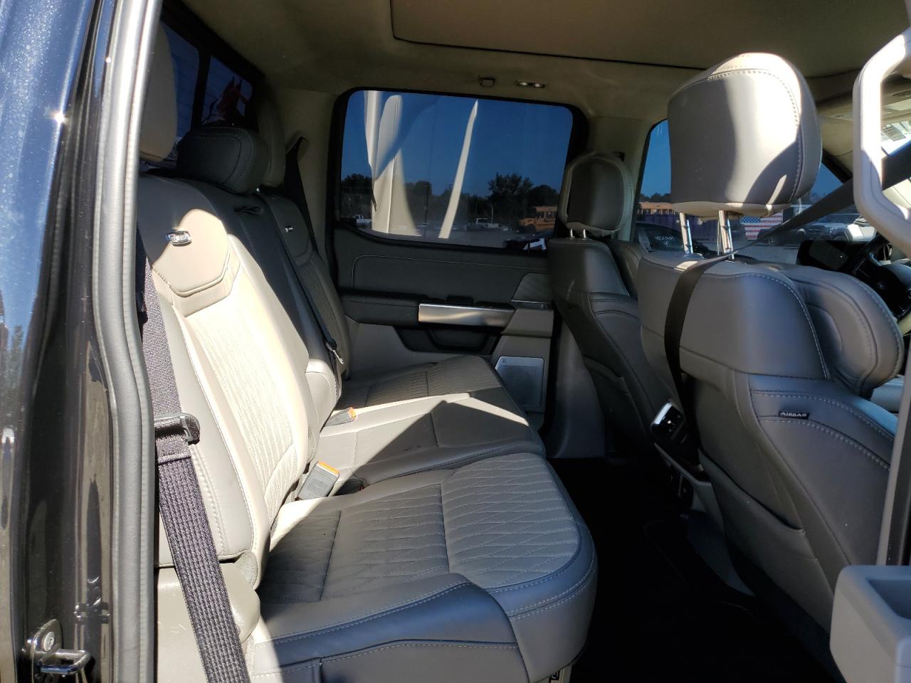 2024 FORD F150 PLATINUM photo 19