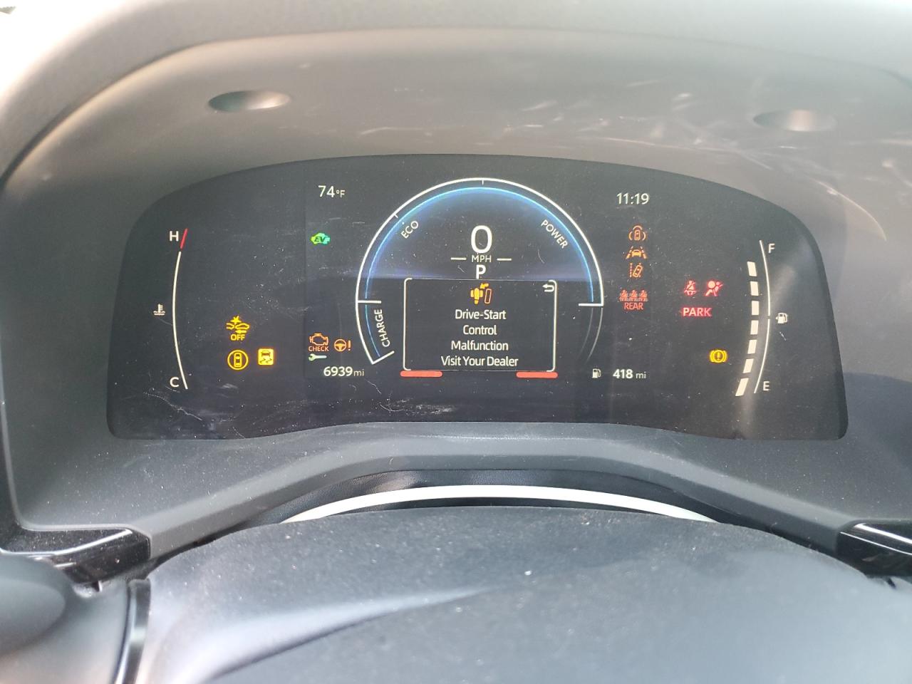 2025 TOYOTA CAMRY XSE photo 9