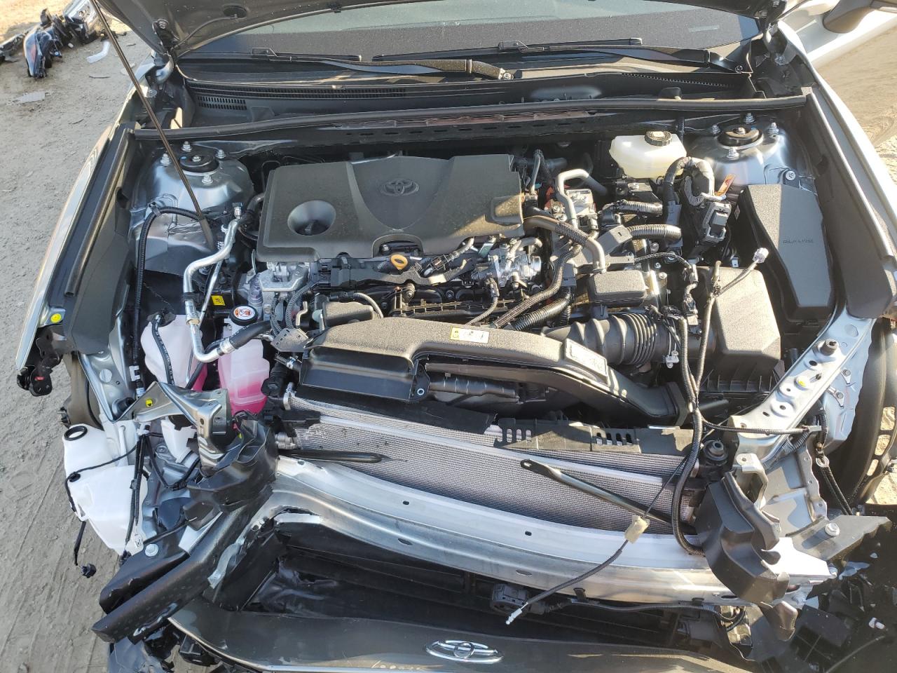 2025 TOYOTA CAMRY XSE photo 11