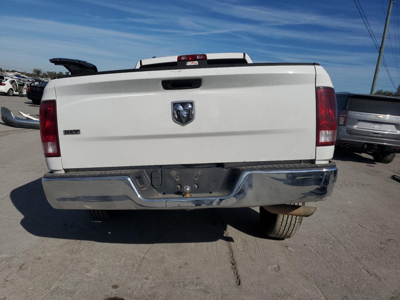 2019 RAM 1500 CLASSIC SLT photo 6