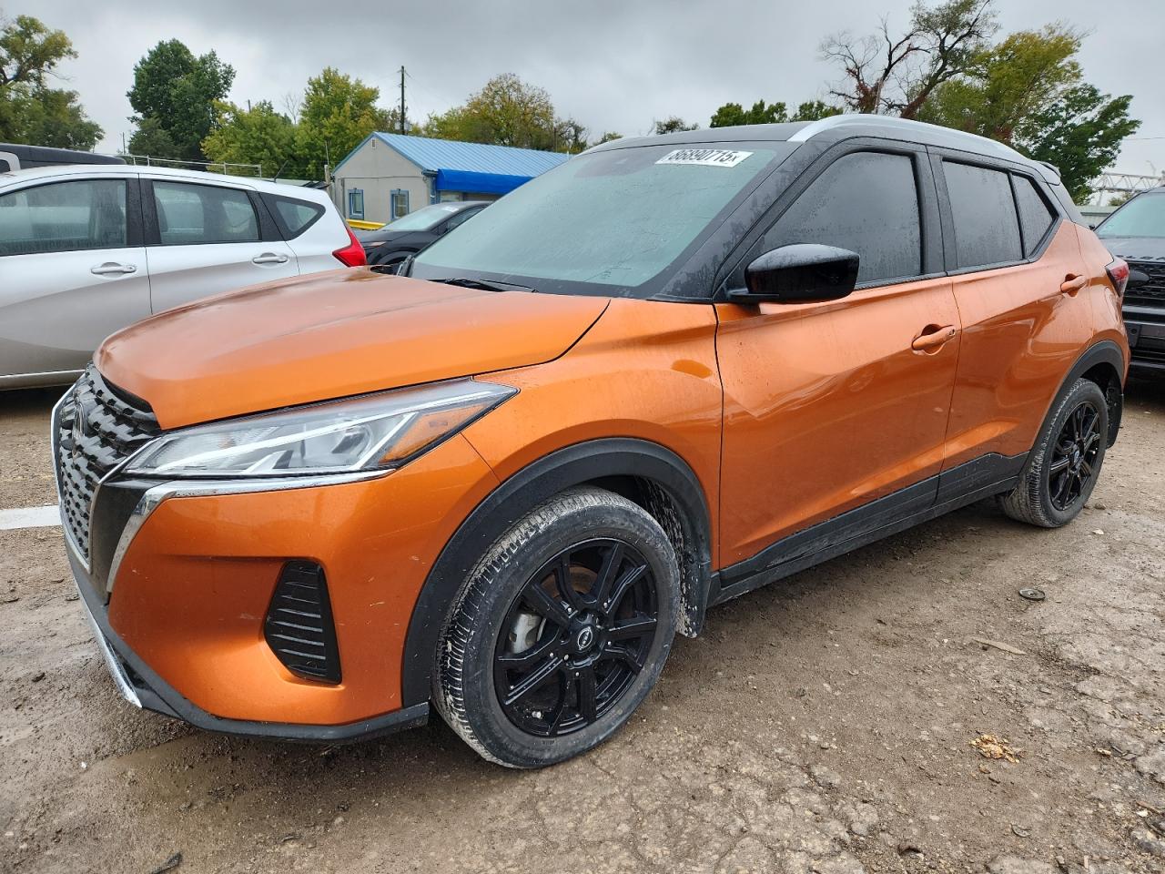 2023 NISSAN KICKS