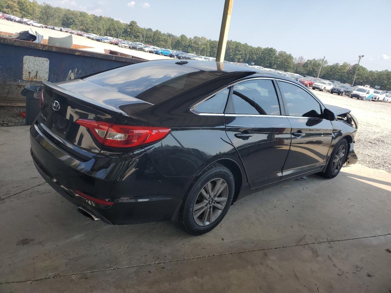 2015 HYUNDAI SONATA SE photo 3