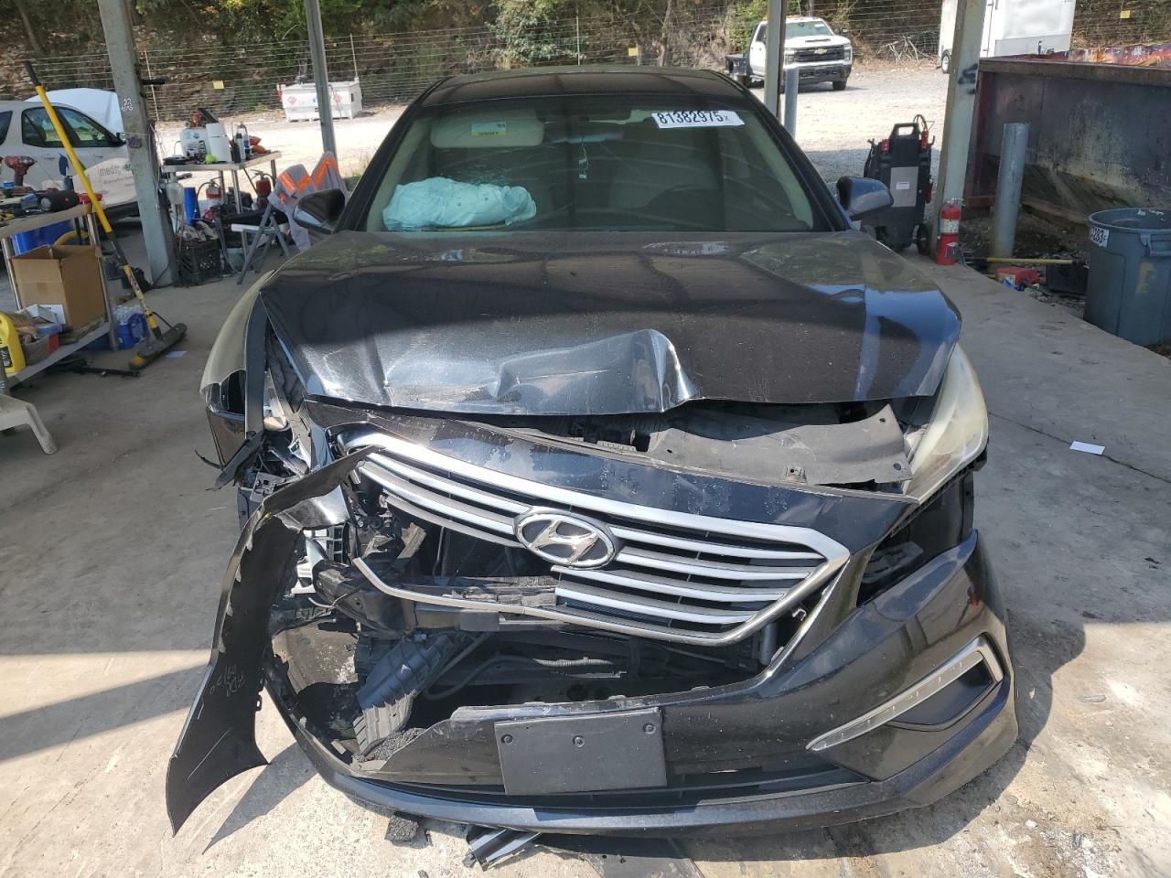 2015 HYUNDAI SONATA SE photo 5