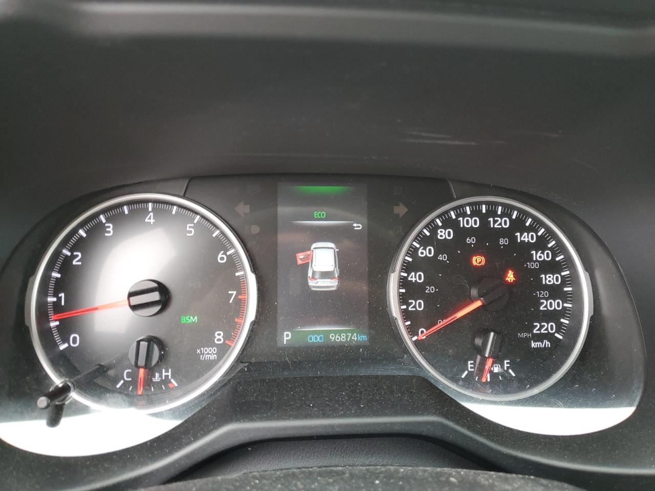 2021 TOYOTA RAV4 LE photo 17
