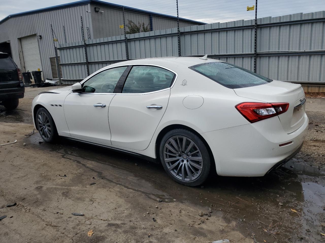 2018 MASERATI GHIBLI photo 3