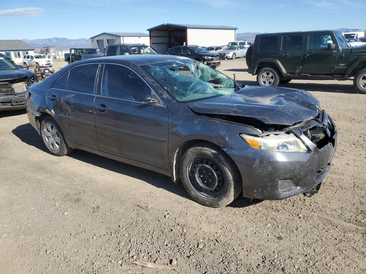 2010 TOYOTA CAMRY LE photo 4