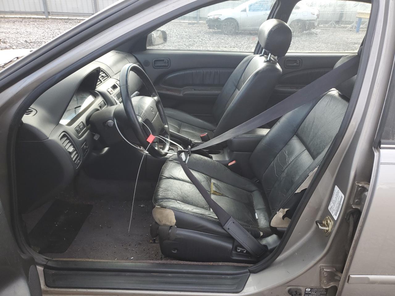 1999 NISSAN MAXIMA GLE photo 13