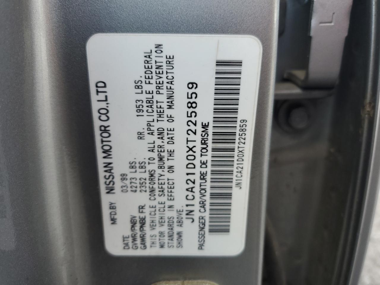 1999 NISSAN MAXIMA GLE photo 22