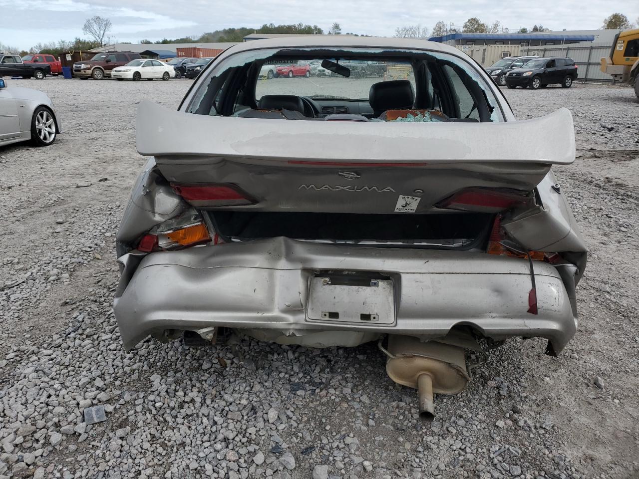 1999 NISSAN MAXIMA GLE photo 11