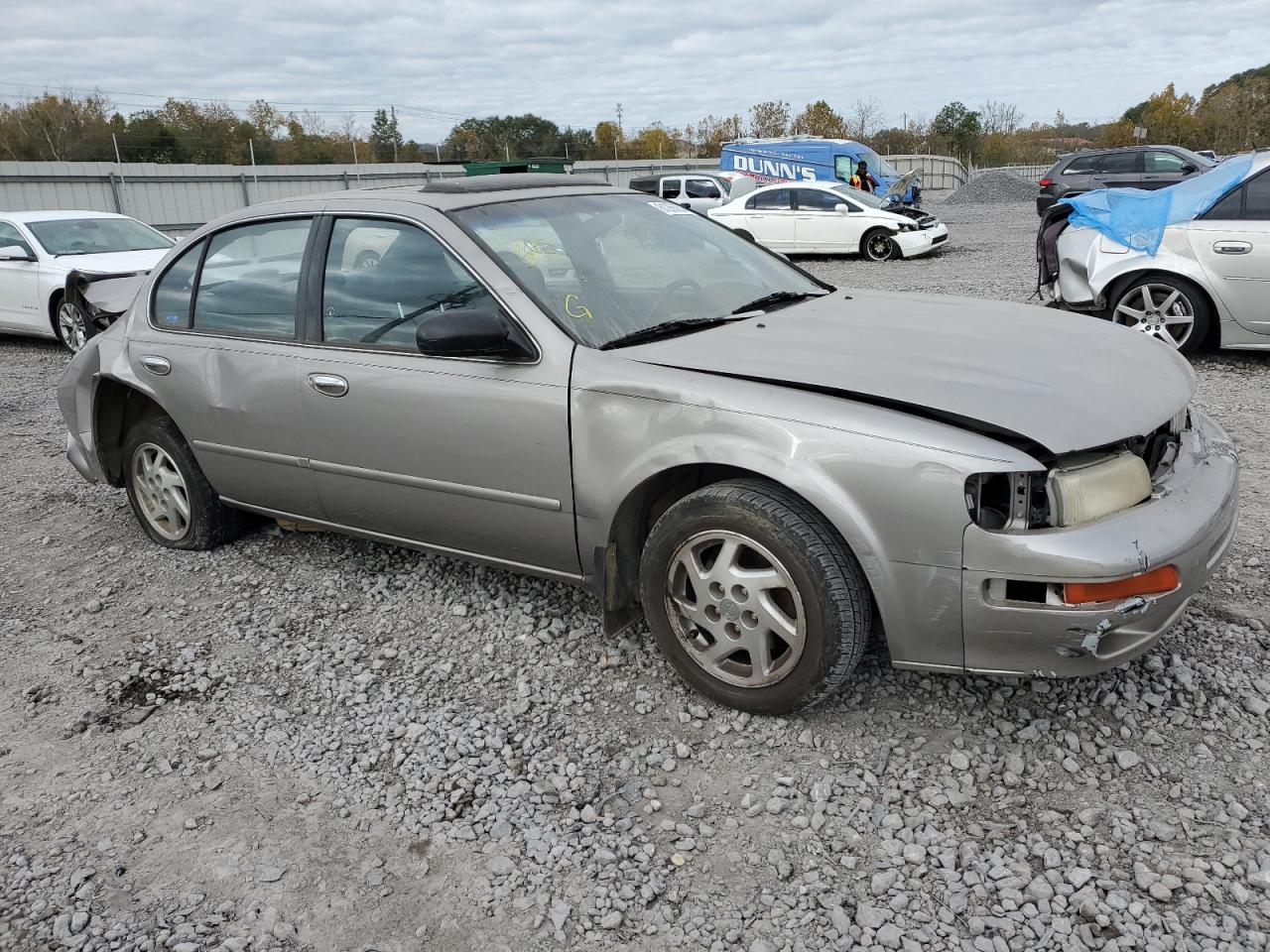 1999 NISSAN MAXIMA GLE photo 7