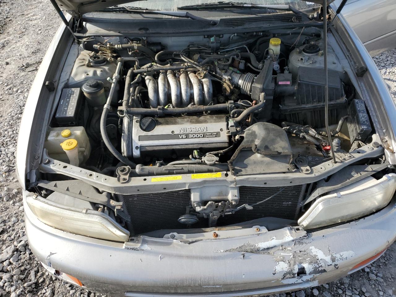 1999 NISSAN MAXIMA GLE photo 20