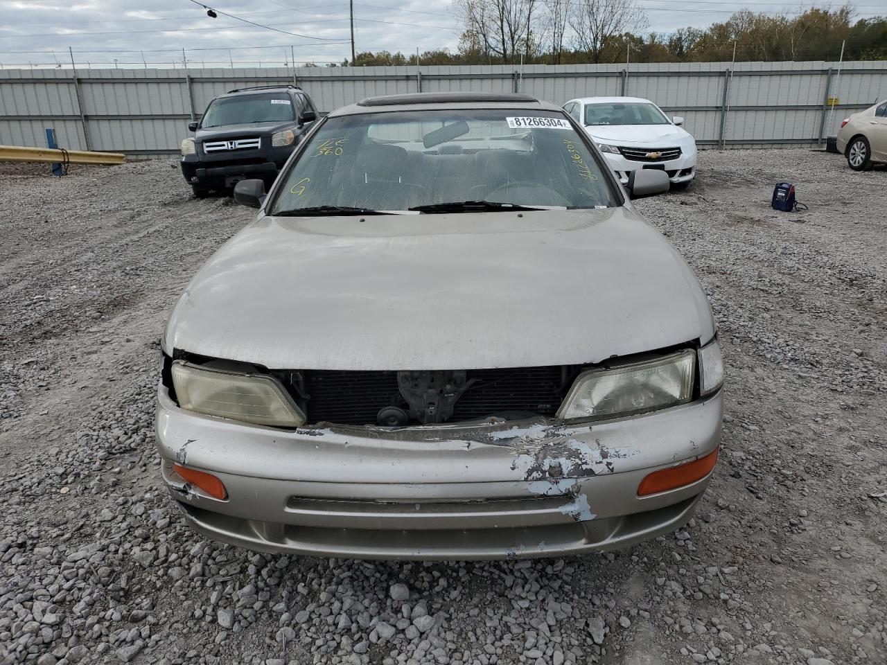 1999 NISSAN MAXIMA GLE photo 9