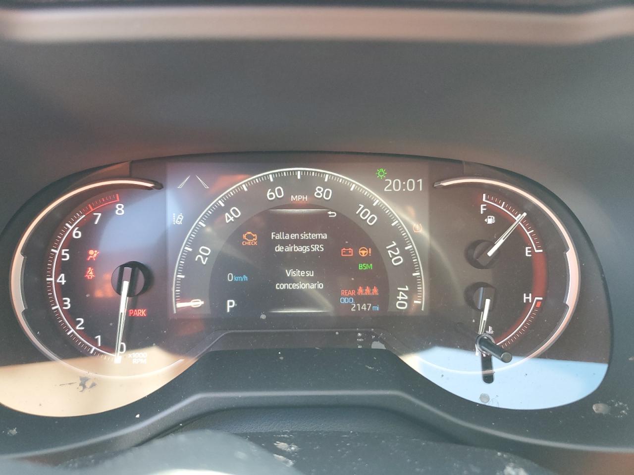 2025 TOYOTA RAV4 XLE photo 33